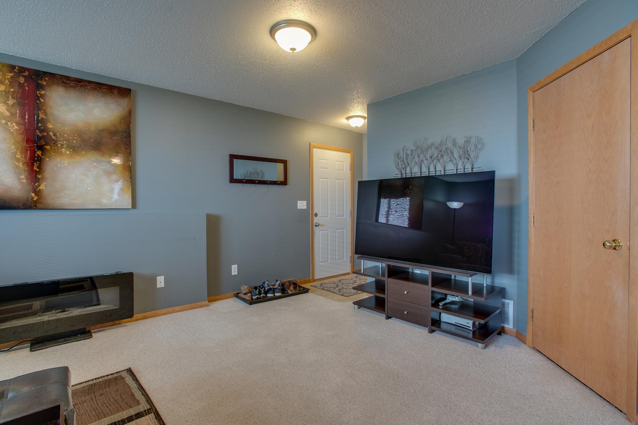 1901 41st Avenue S, Moorhead MN 56560 - Photo 24 of 34