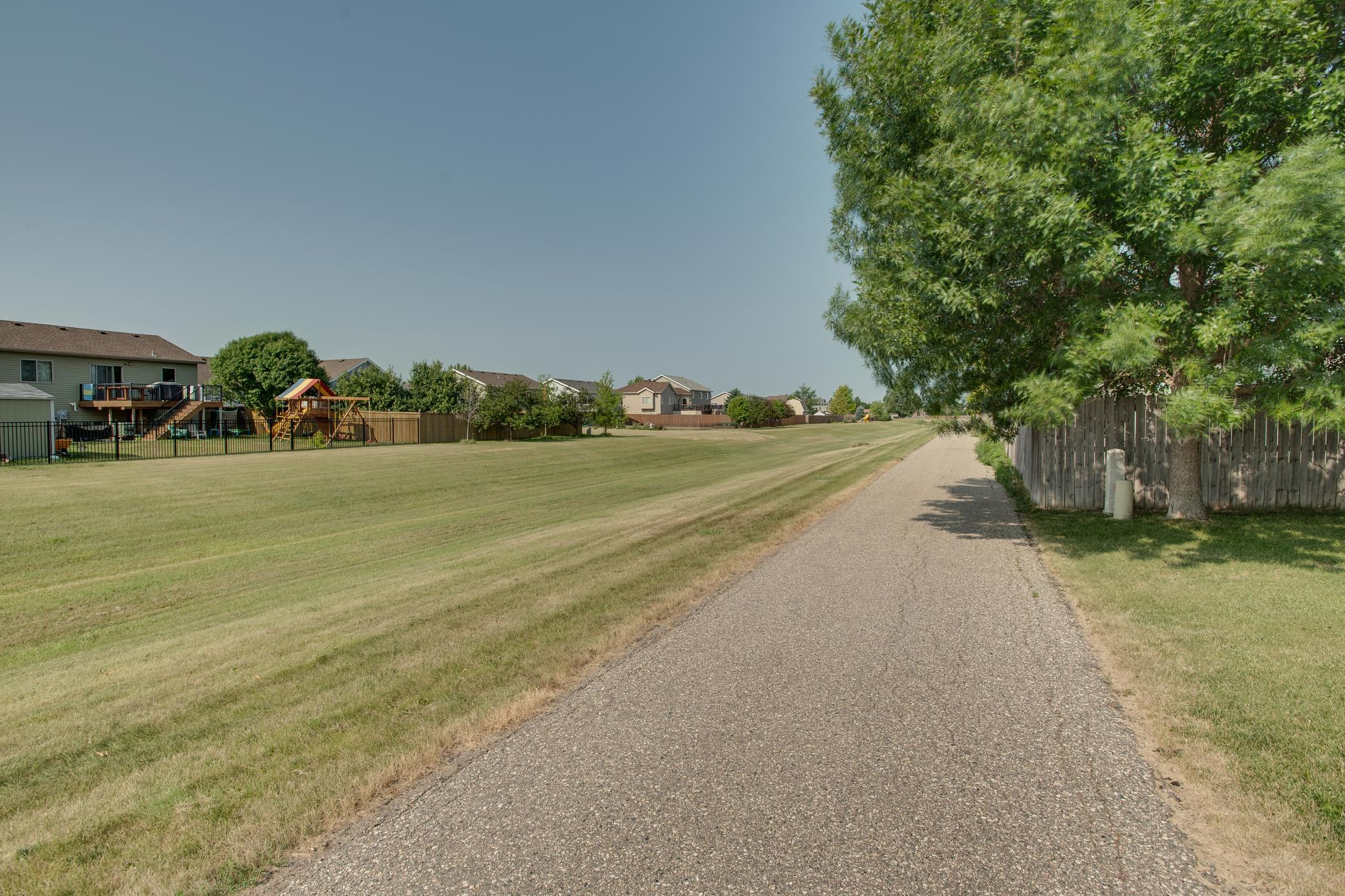 1901 41st Avenue S, Moorhead MN 56560 - Photo 32 of 34