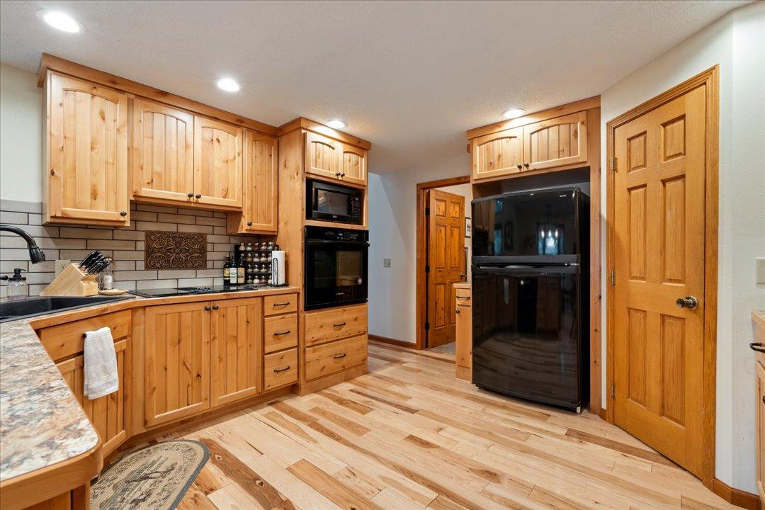 1999 single family home for sale at 49760 202nd Place in McGregor, MN — 4 bed, 4 bath (photo 6 of 70)