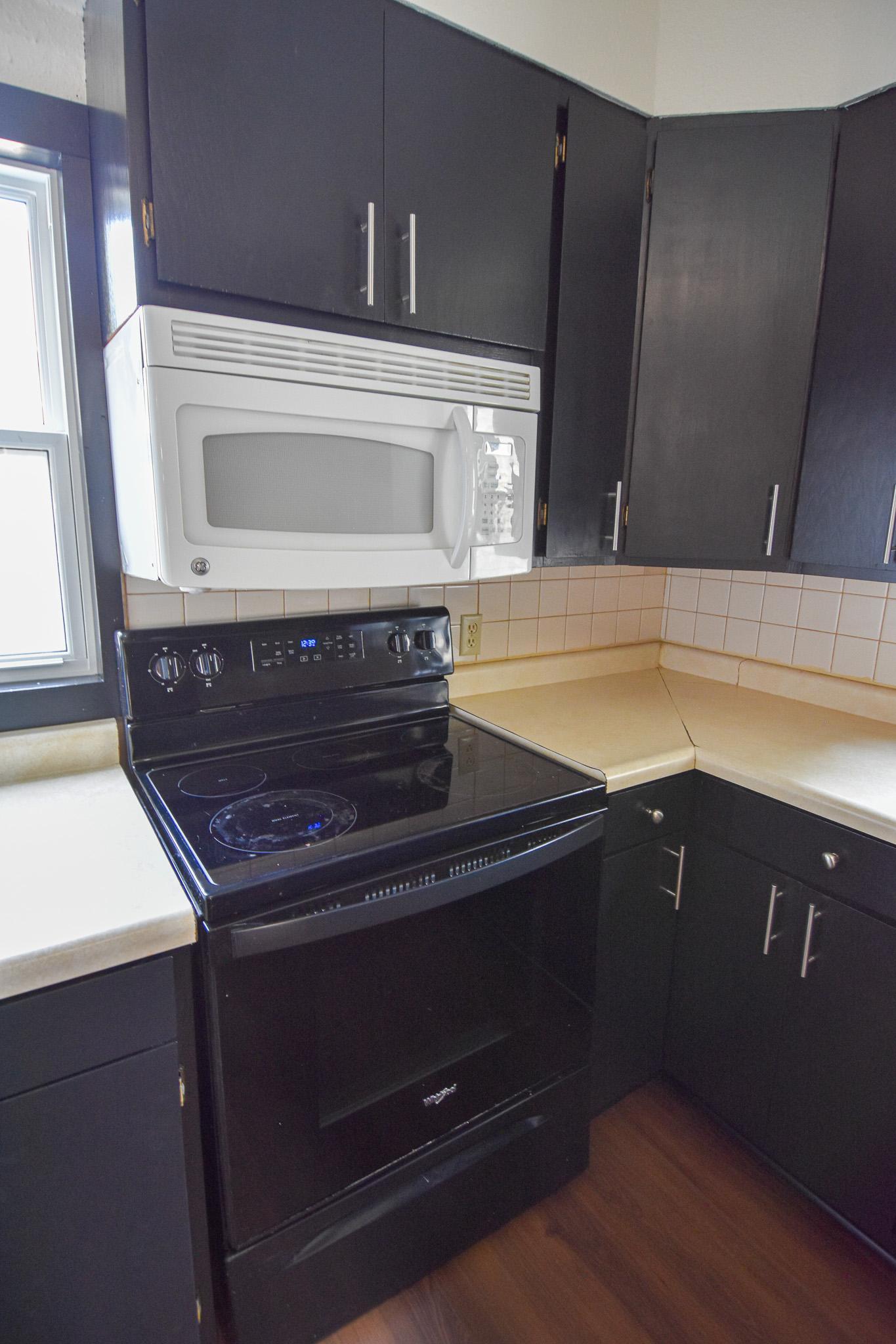 1900 single family home for sale at 661 N Central Street in Warren, MN — 3 bed, 1 bath (photo 13 of 39)