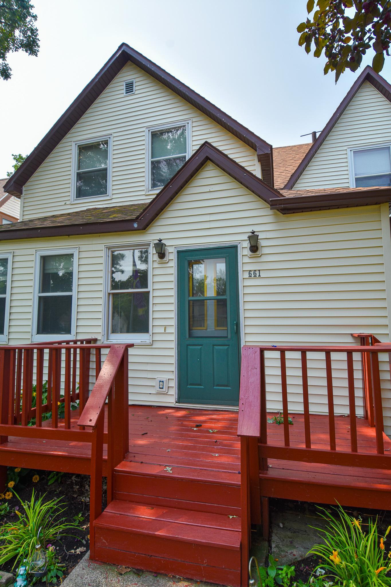 1900 single family home for sale at 661 N Central Street in Warren, MN — 3 bed, 1 bath (photo 3 of 39)