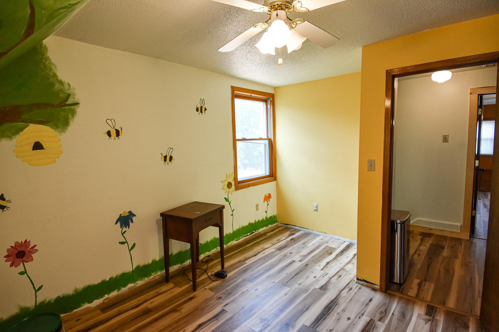 1900 single family home for sale at 661 N Central Street in Warren, MN — 3 bed, 1 bath (photo 26 of 39)