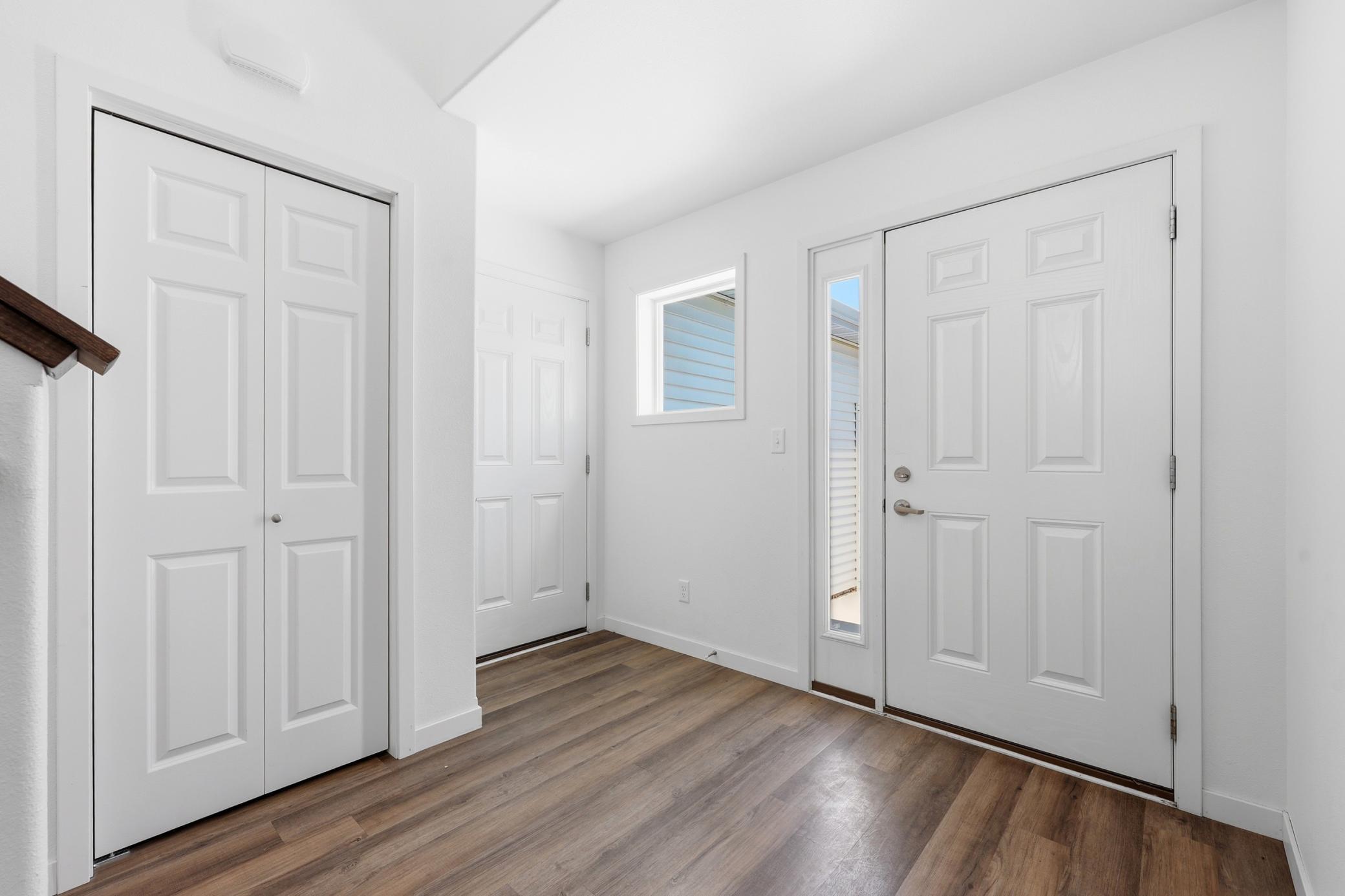303B Torontos Court, Hillsboro ND 58045 - Photo 2 of 22