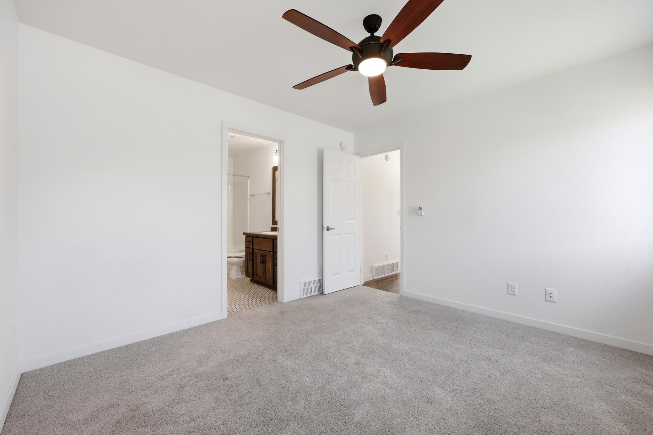 303B Torontos Court, Hillsboro ND 58045 - Photo 11 of 22