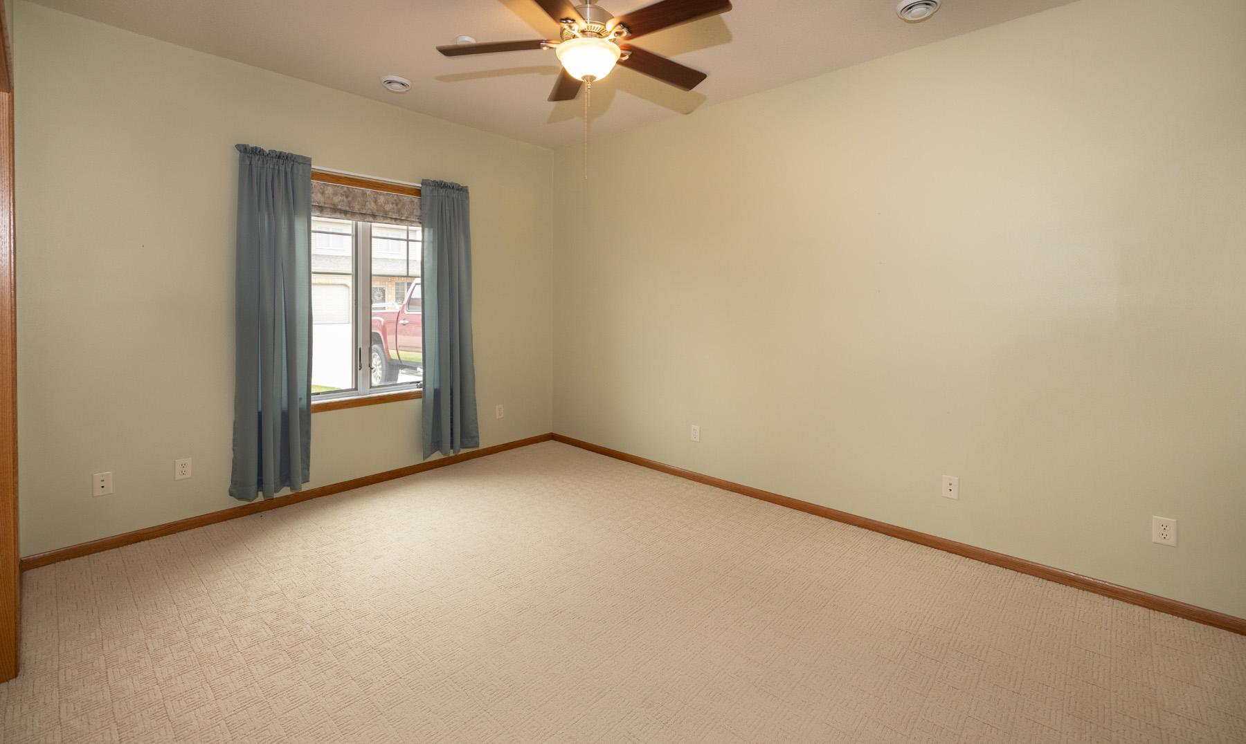 520 19th Avenue W, Unit B, West Fargo ND 58078 - Photo 6 of 31