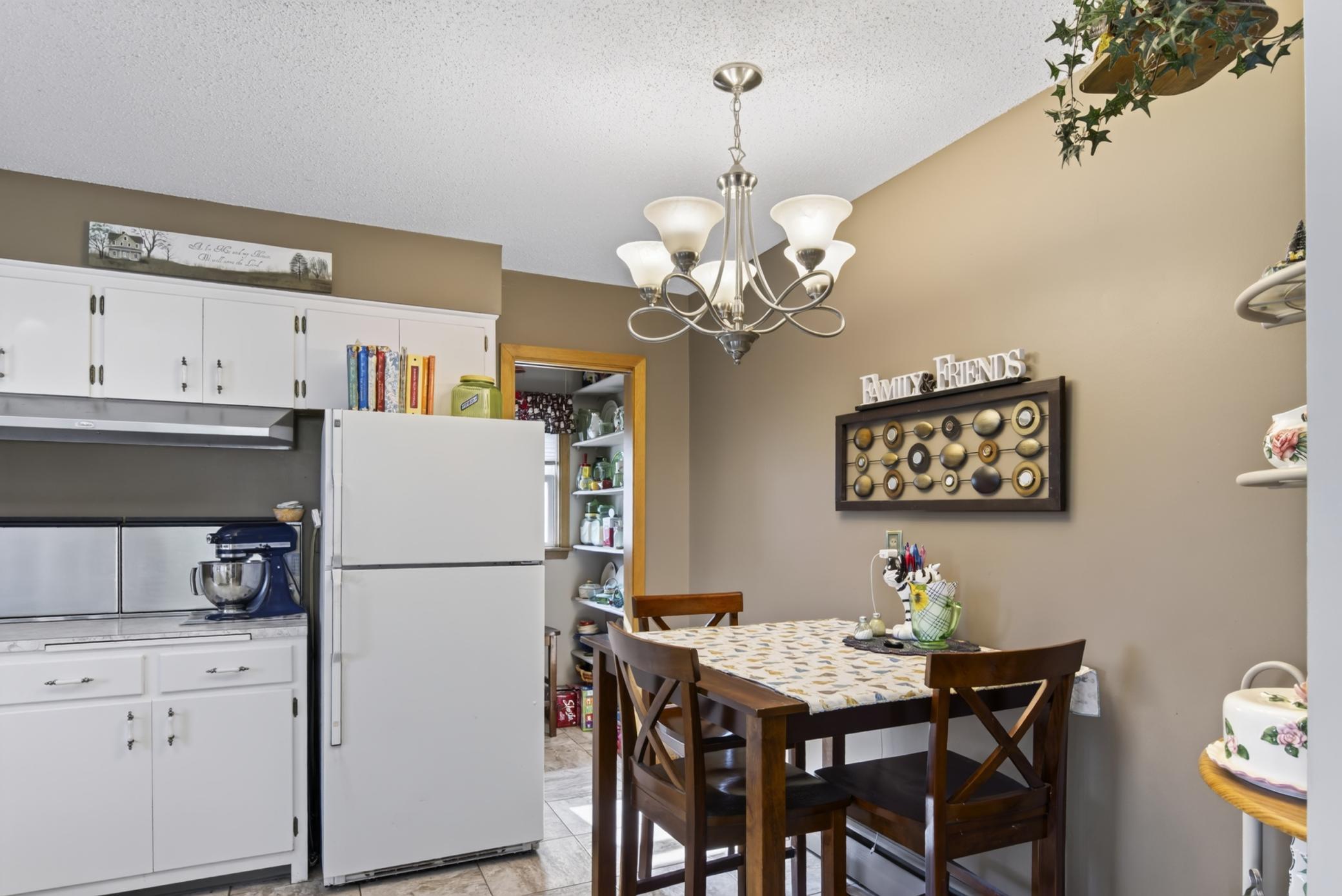 436 8th Street NW, Valley City ND 58072 - Photo 12 of 43