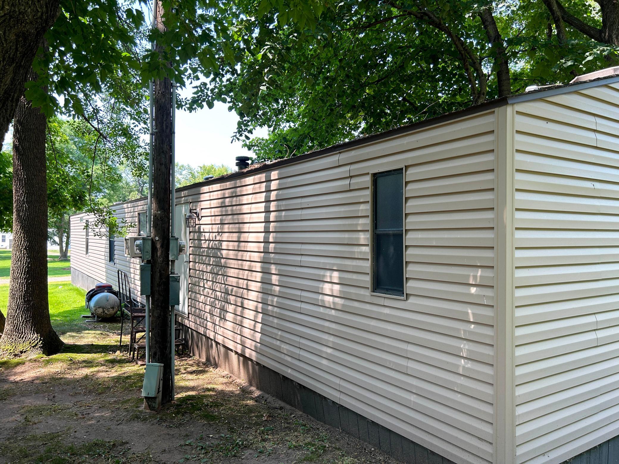 1993 single family home for sale at 20429 326th Avenue, Unit 23 in Isle, MN — 3 bed, 2 bath (photo 25 of 41)