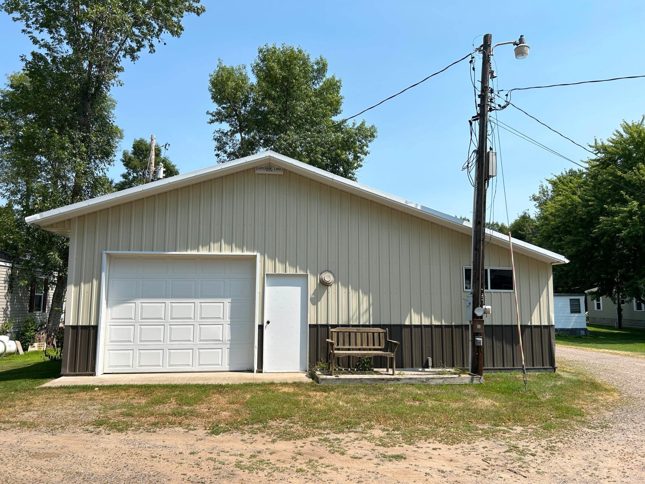 1993 single family home for sale at 20429 326th Avenue, Unit 23 in Isle, MN — 3 bed, 2 bath (photo 33 of 41)