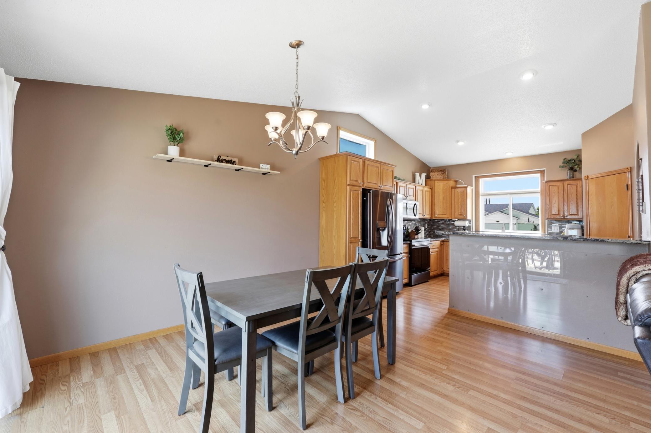 3532 Lincoln Street S, Fargo ND 58104 - Photo 13 of 55