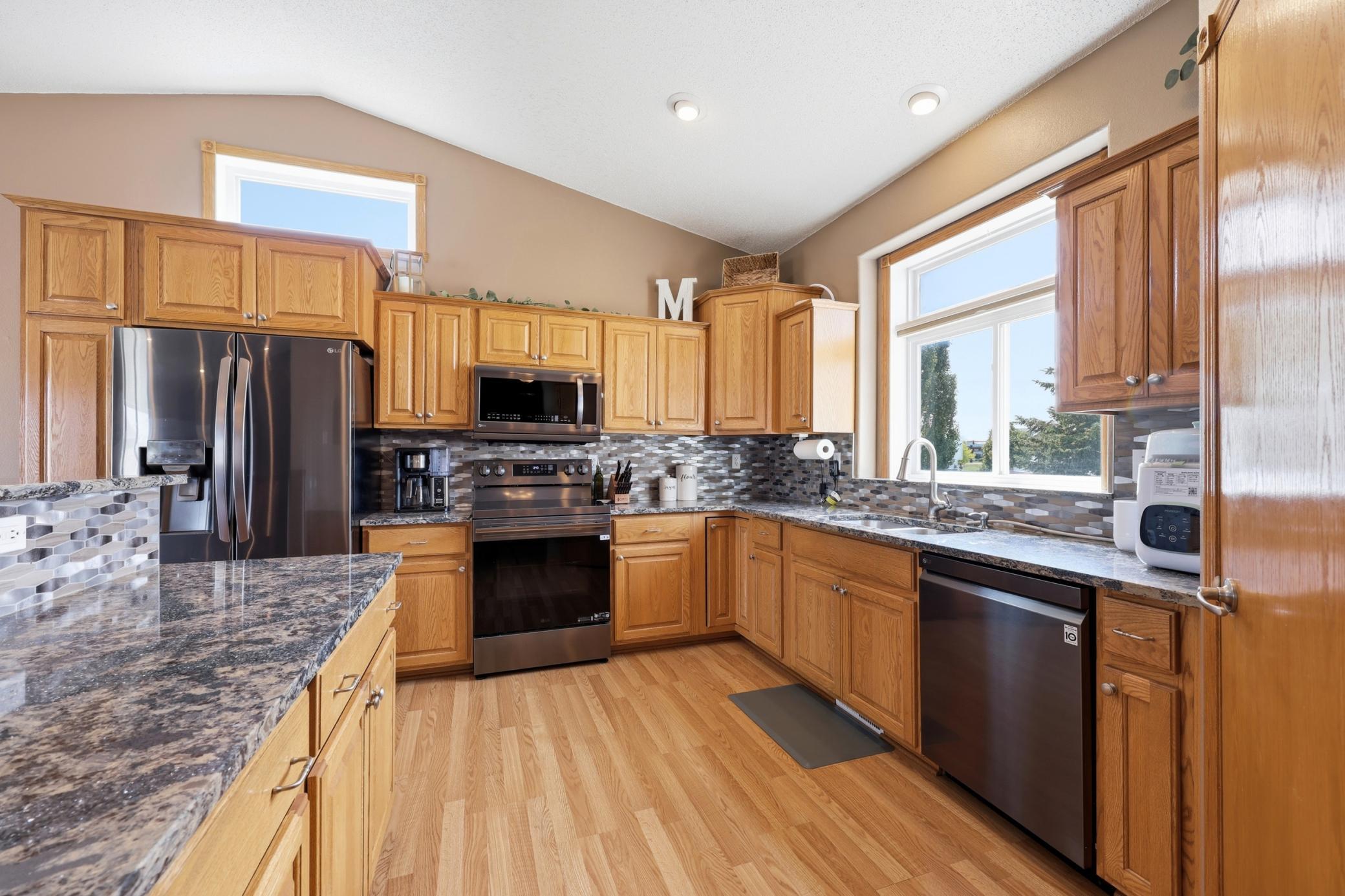3532 Lincoln Street S, Fargo ND 58104 - Photo 16 of 55