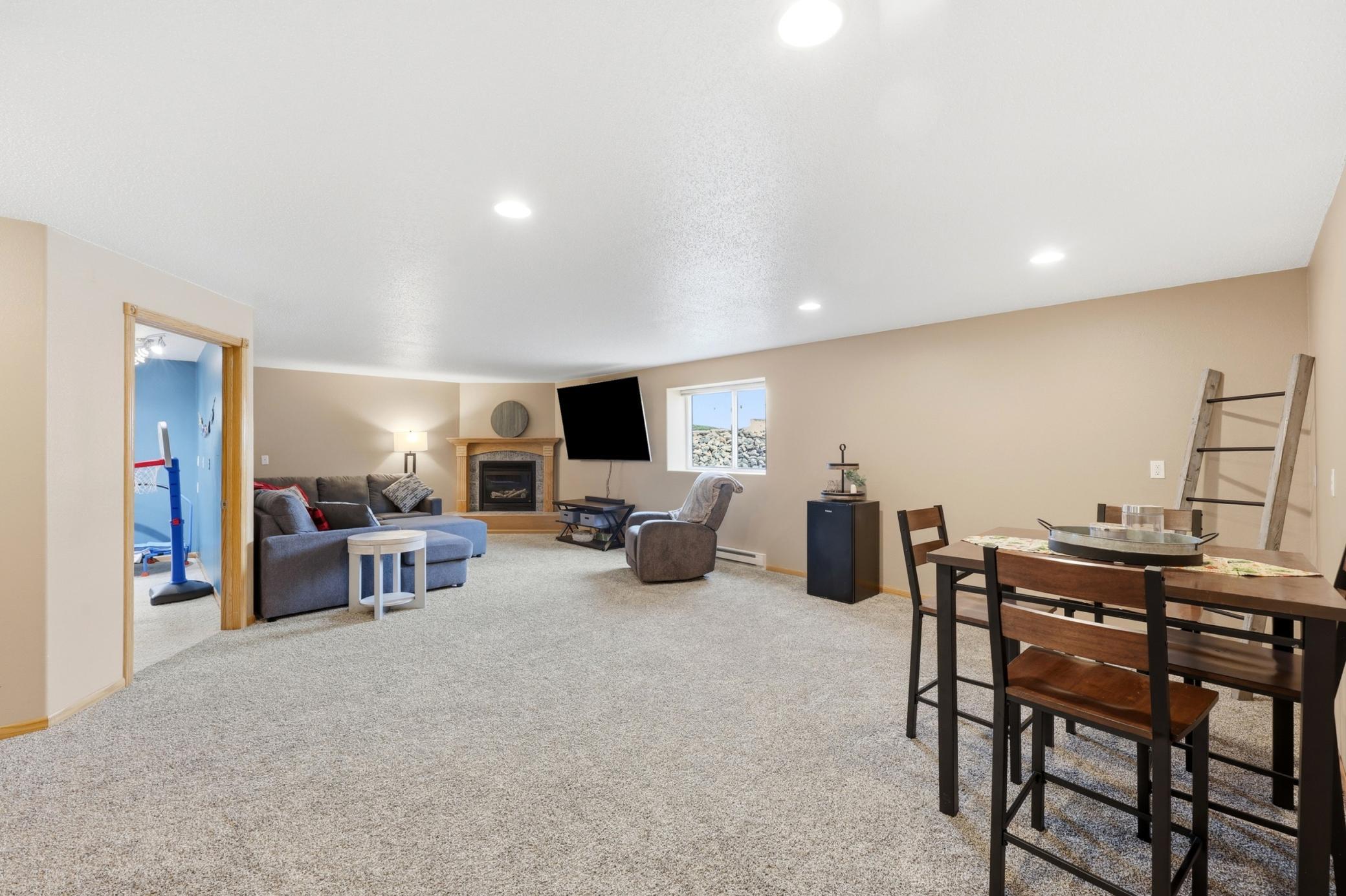 3532 Lincoln Street S, Fargo ND 58104 - Photo 29 of 55