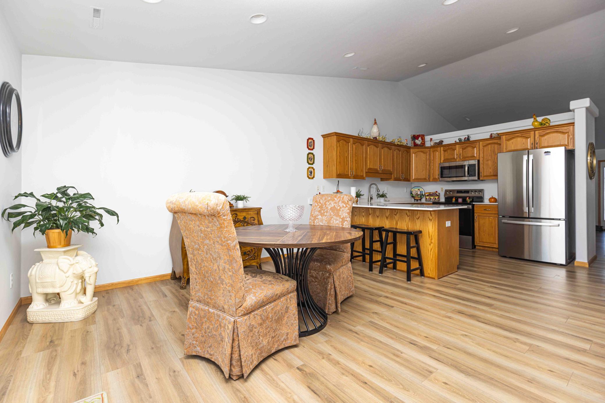 868 Lakeridge Place, West Fargo ND 58078 - Photo 18 of 25