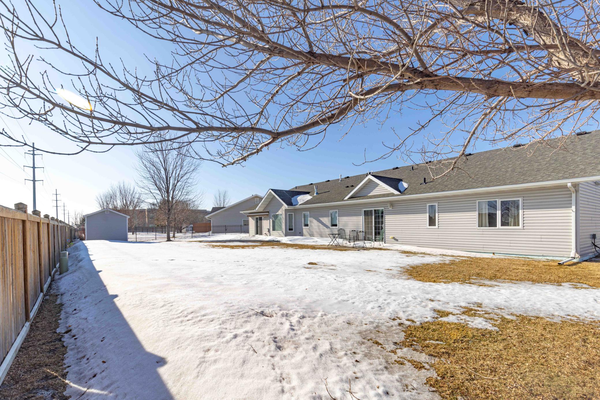 868 Lakeridge Place, West Fargo ND 58078 - Photo 5 of 25