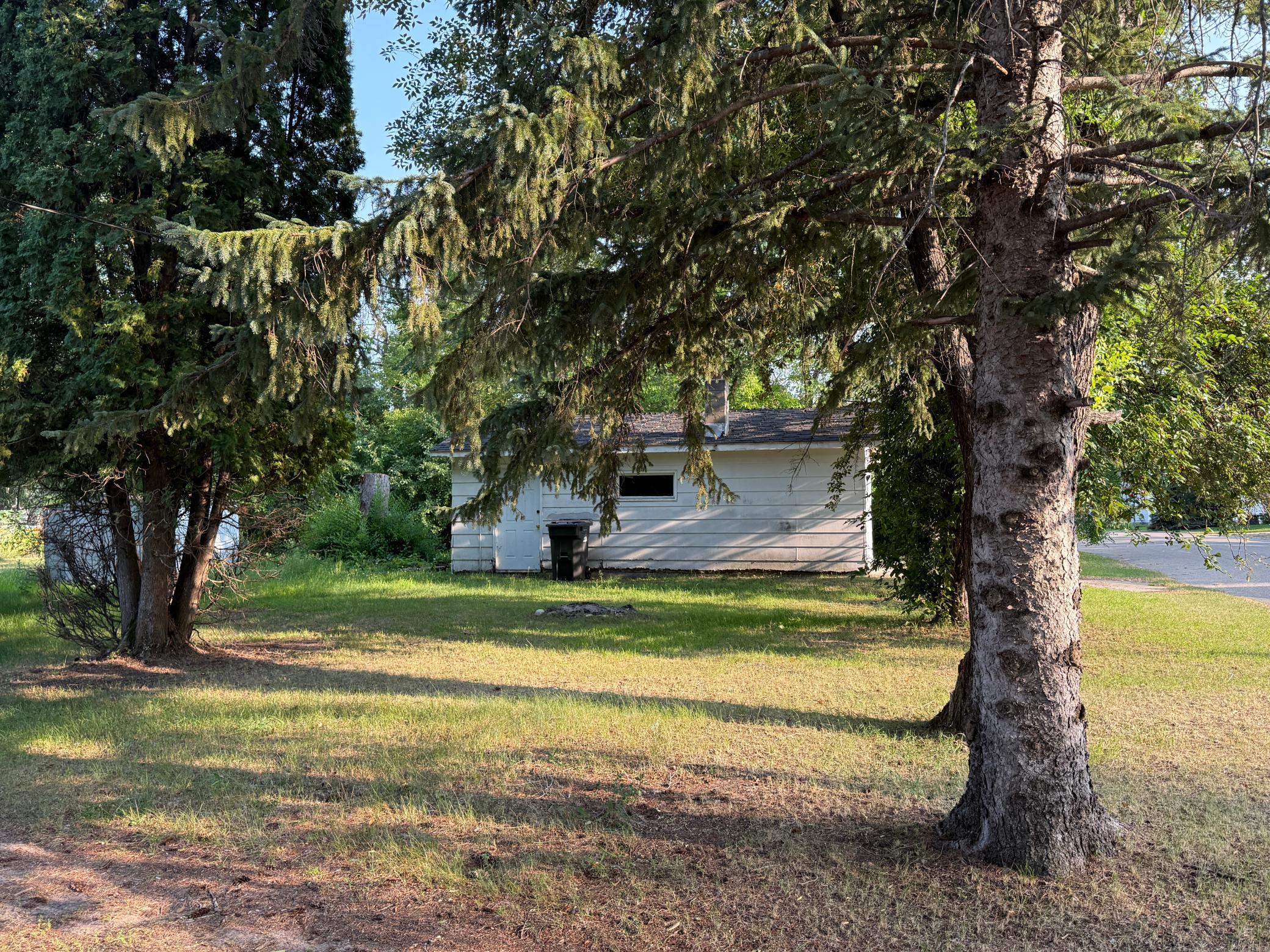 1965 single family home for sale at 106 2nd Street NE in Twin Valley, MN — 1 bed, 1 bath (photo 13 of 13)