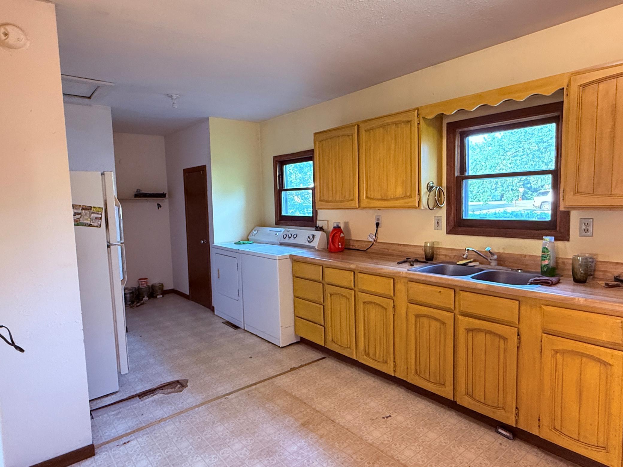 1965 single family home for sale at 106 2nd Street NE in Twin Valley, MN — 1 bed, 1 bath (photo 6 of 13)