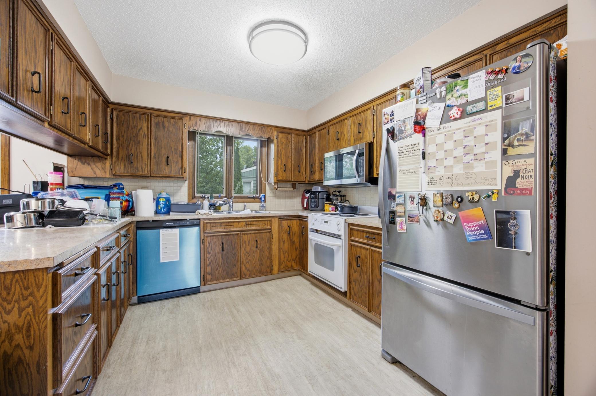 306 37th Avenue S, Moorhead MN 56560 - Photo 6 of 37