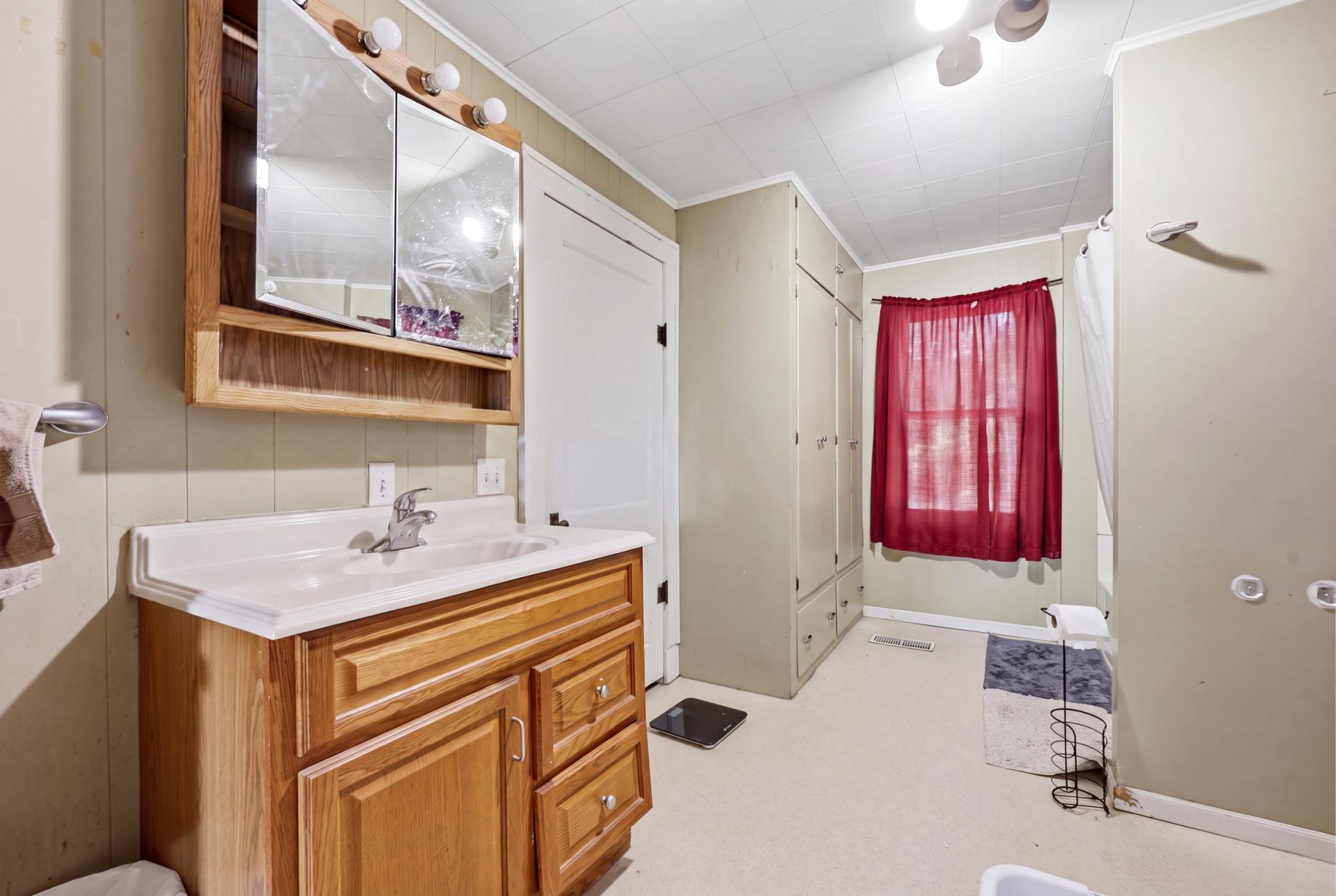 1895 single family home for sale at TBD County Highway 8 in Perham, MN — 4 bed, 1 bath (photo 38 of 50)