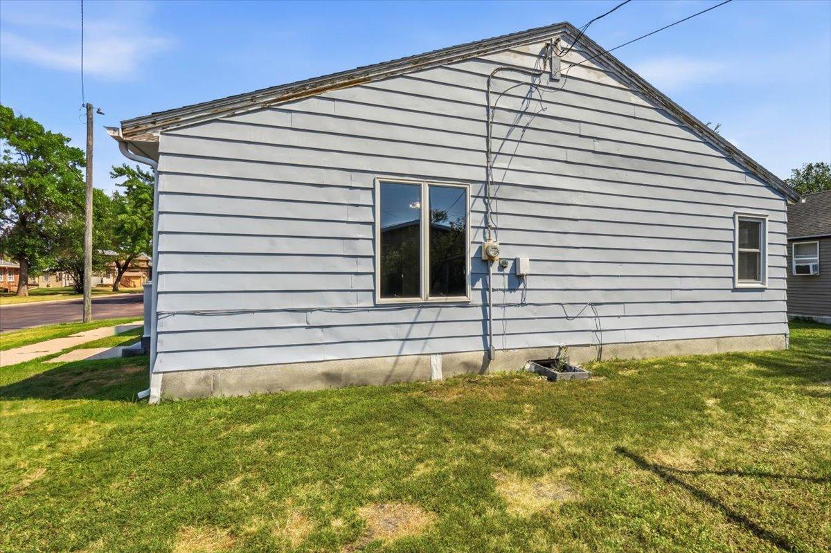 422 2nd Street N, Wahpeton ND 58075 - Photo 52 of 54