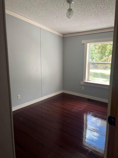 2001 single family home for sale at 207 Lakin Avenue SW in Kelliher, MN — 3 bed, 2 bath (photo 16 of 17)