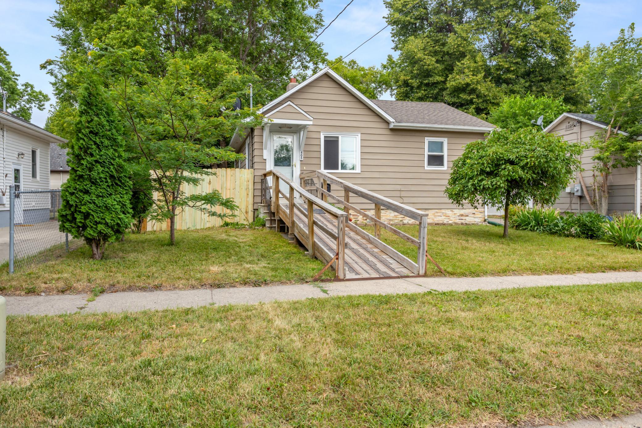 405 14th Street N, Moorhead MN 56560 - Photo 26 of 33