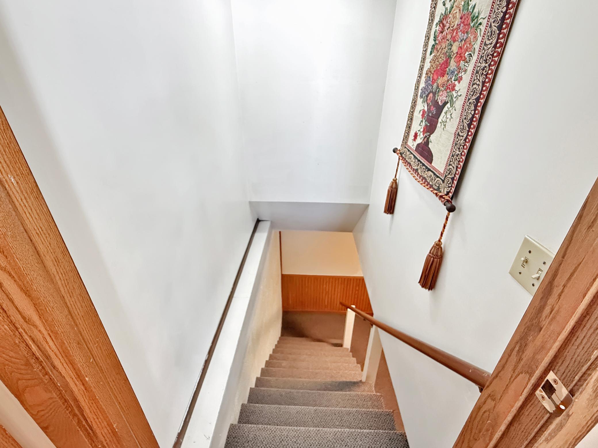 1970 single family home for sale at 113 Circle Drive in Thief River Falls, MN — 4 bed, 3 bath (photo 21 of 45)
