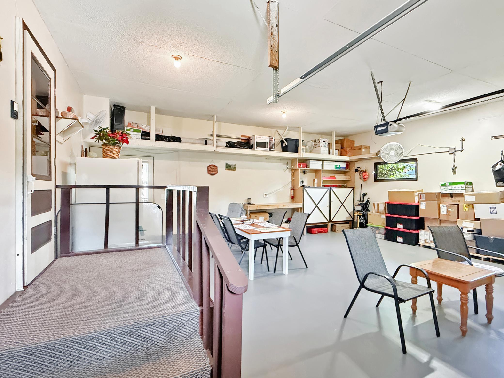 1970 single family home for sale at 113 Circle Drive in Thief River Falls, MN — 4 bed, 3 bath (photo 34 of 45)