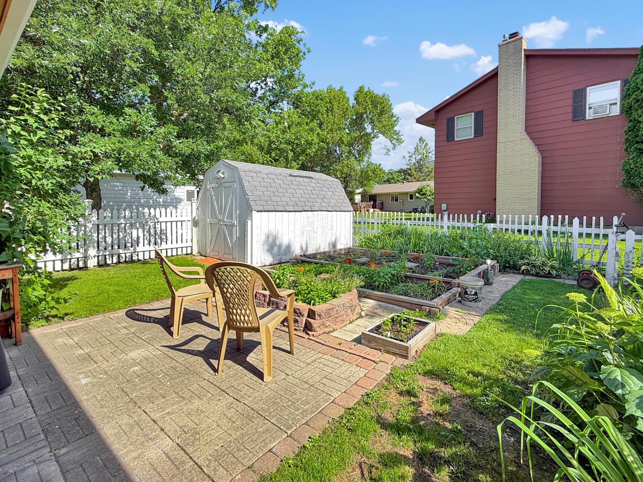 1970 single family home for sale at 113 Circle Drive in Thief River Falls, MN — 4 bed, 3 bath (photo 37 of 45)