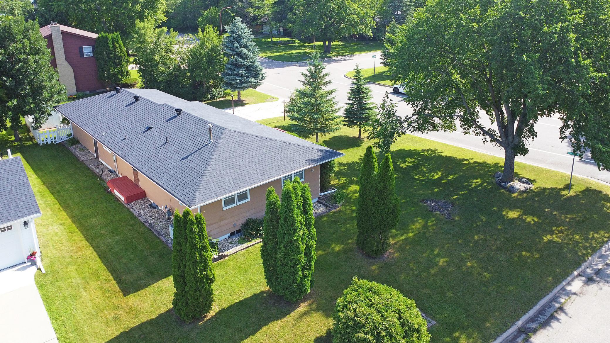 1970 single family home for sale at 113 Circle Drive in Thief River Falls, MN — 4 bed, 3 bath (photo 44 of 45)