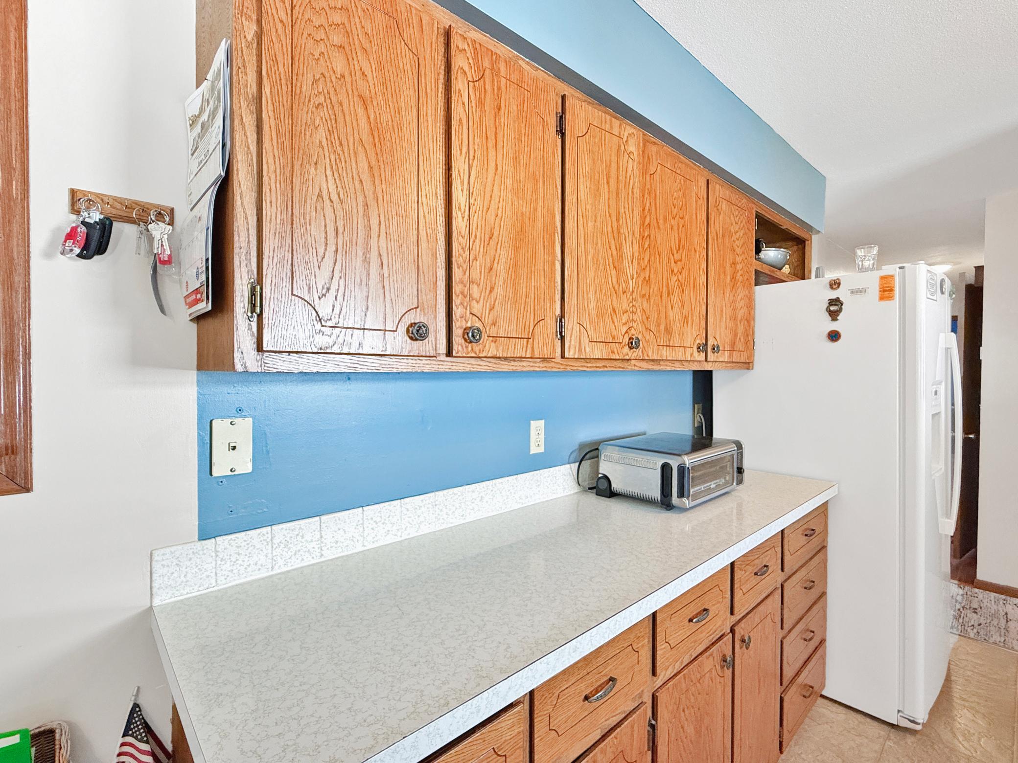 1970 single family home for sale at 113 Circle Drive in Thief River Falls, MN — 4 bed, 3 bath (photo 10 of 45)