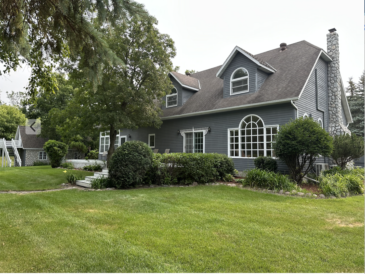 1990 single family home for sale at 701 3rd Avenue NE in Roseau, MN — 3 bed, 3 bath (photo 8 of 23)