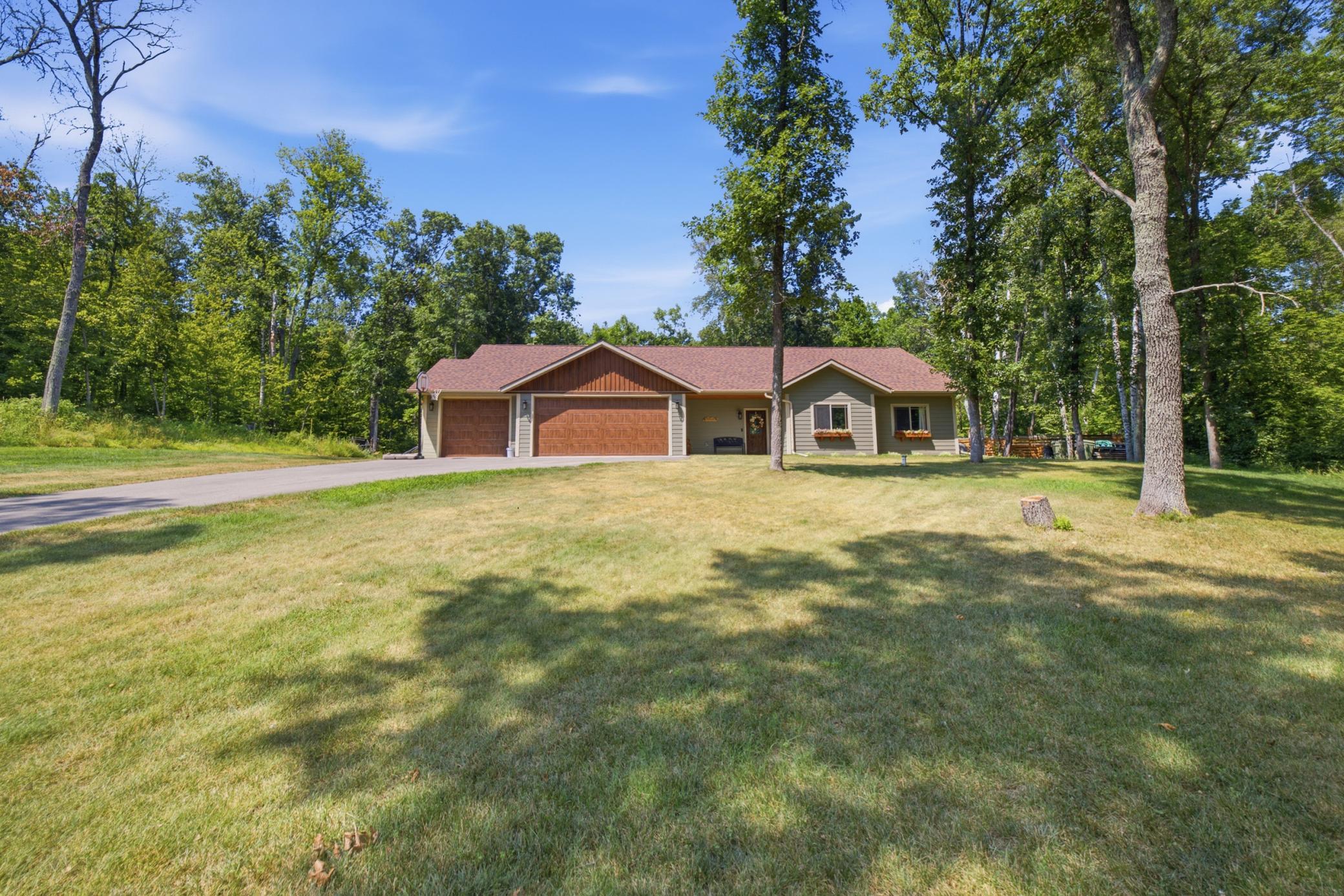 8356 Flower Trail, Breezy Point MN 56472 - Photo 2 of 37