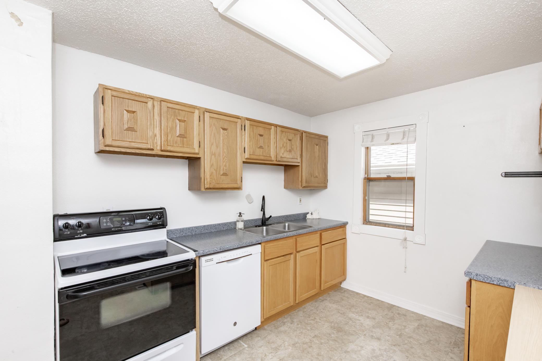 723 6th Avenue N, Fargo ND 58102 - Photo 20 of 53