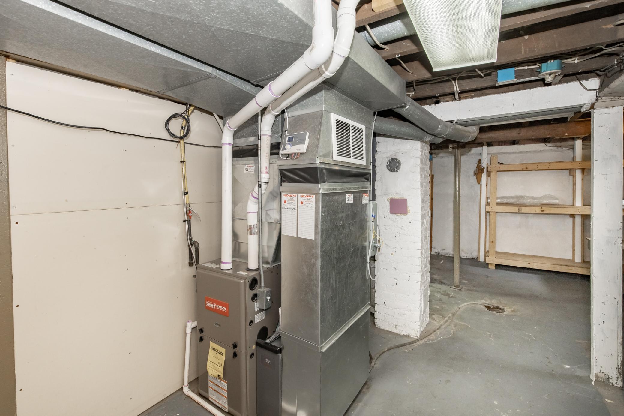 723 6th Avenue N, Fargo ND 58102 - Photo 45 of 53