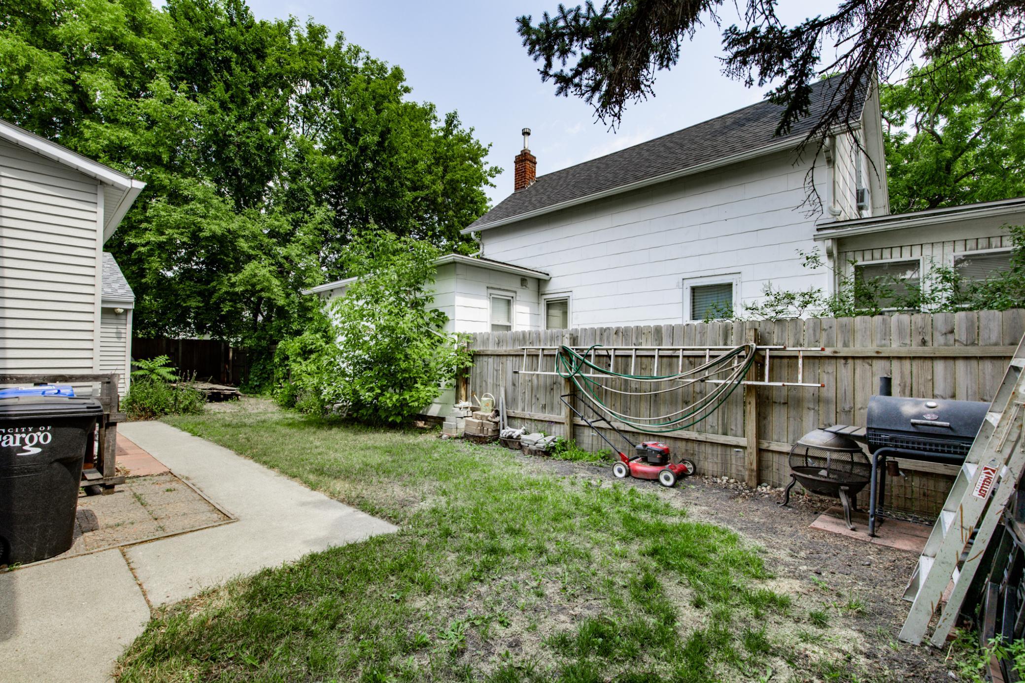 723 6th Avenue N, Fargo ND 58102 - Photo 52 of 53