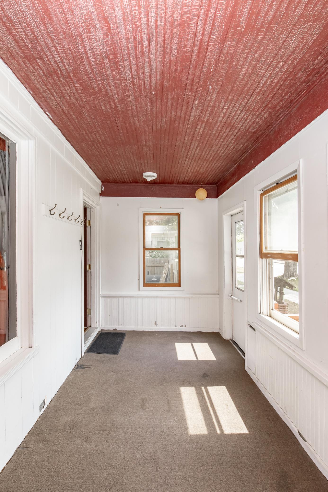 723 6th Avenue N, Fargo ND 58102 - Photo 7 of 53