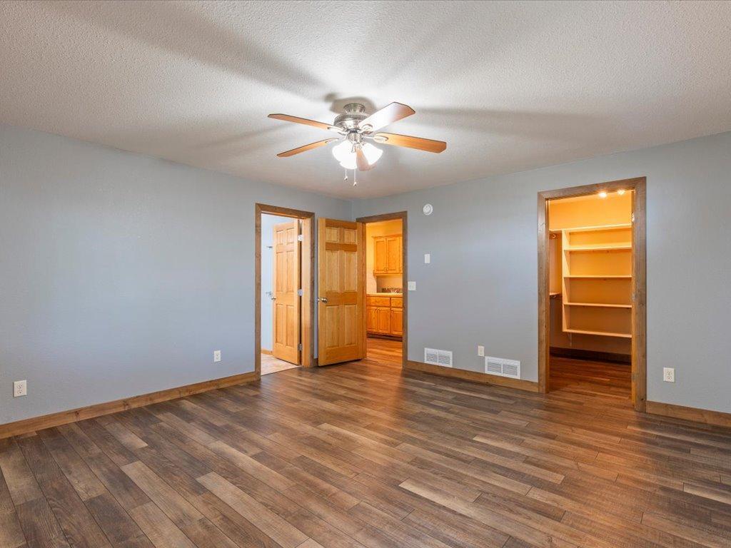 1967 single family home for sale at 13607 Maplewood Drive in Baxter, MN — 5 bed, 3 bath (photo 16 of 52)
