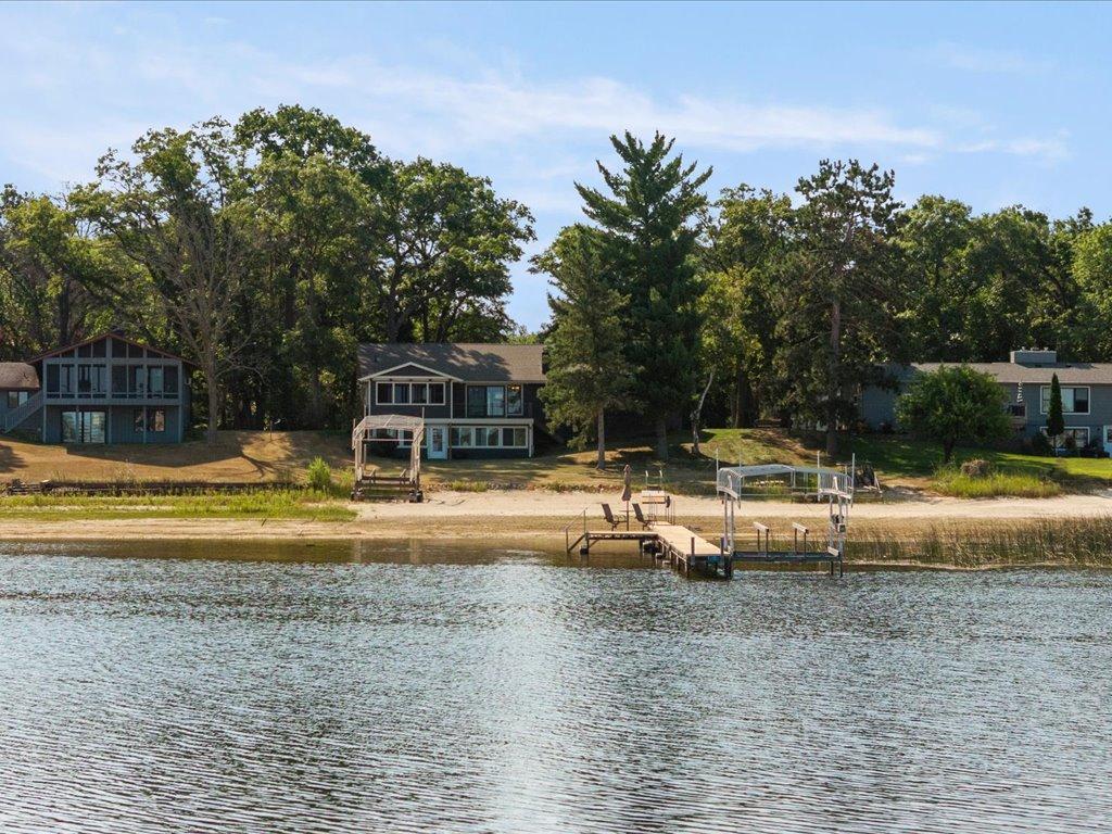 1967 single family home for sale at 13607 Maplewood Drive in Baxter, MN — 5 bed, 3 bath (photo 3 of 52)