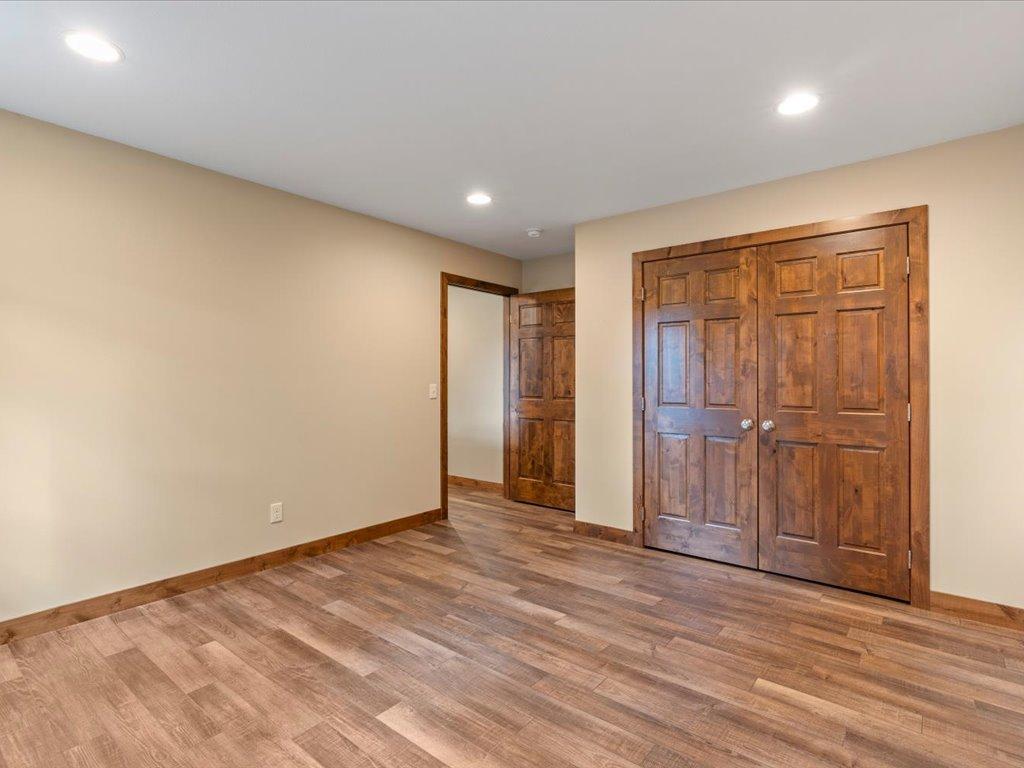 1967 single family home for sale at 13607 Maplewood Drive in Baxter, MN — 5 bed, 3 bath (photo 27 of 52)