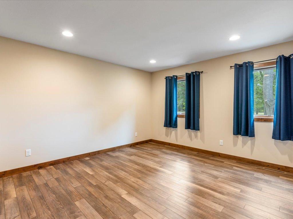 1967 single family home for sale at 13607 Maplewood Drive in Baxter, MN — 5 bed, 3 bath (photo 28 of 52)