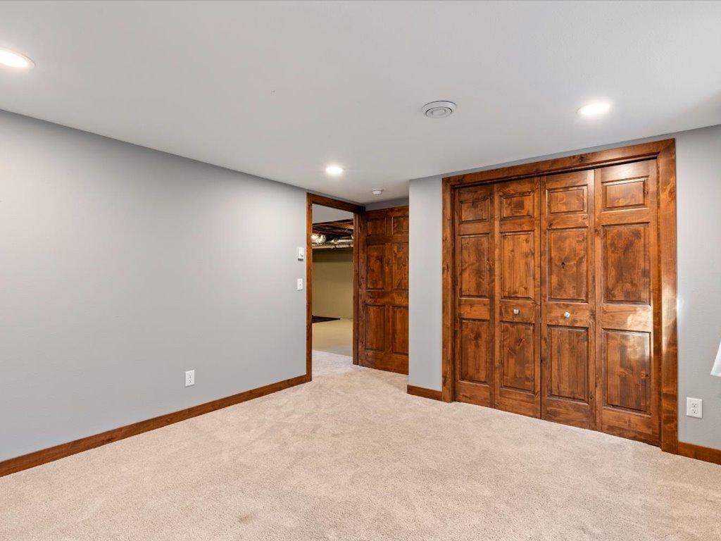 1967 single family home for sale at 13607 Maplewood Drive in Baxter, MN — 5 bed, 3 bath (photo 38 of 52)