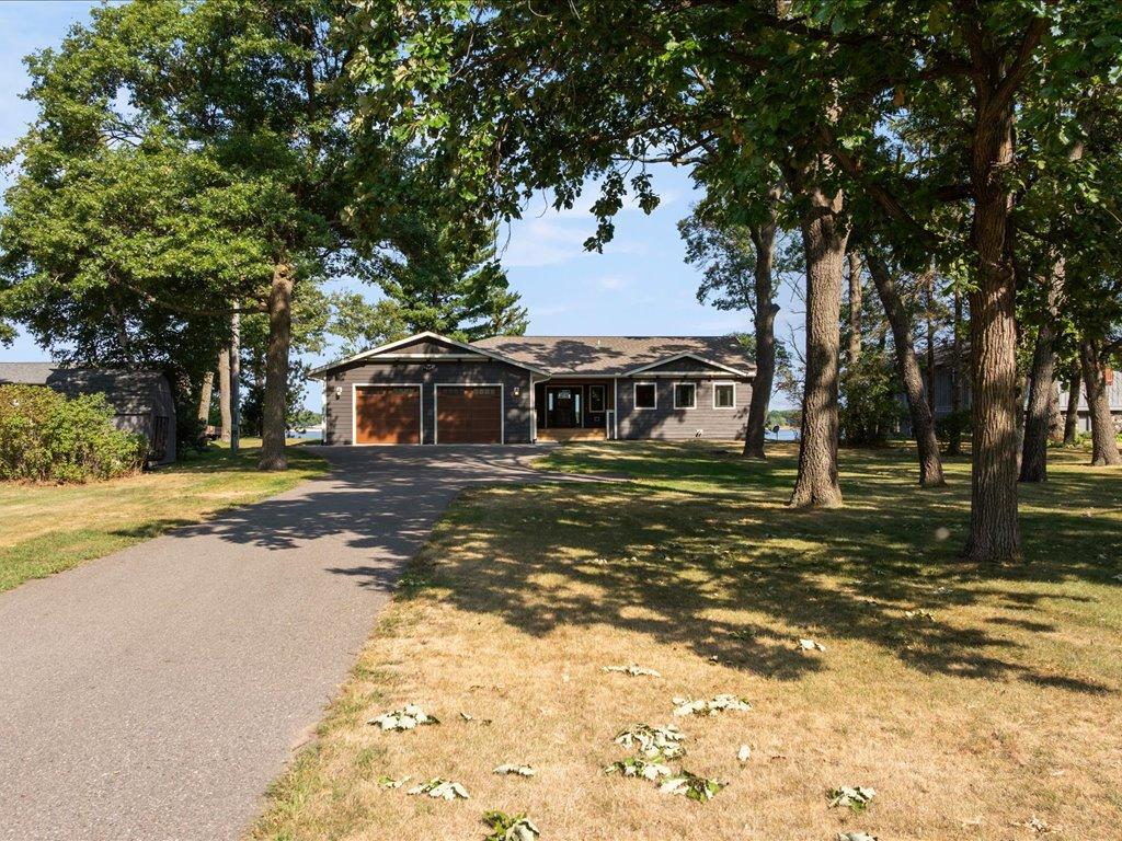 1967 single family home for sale at 13607 Maplewood Drive in Baxter, MN — 5 bed, 3 bath (photo 49 of 52)