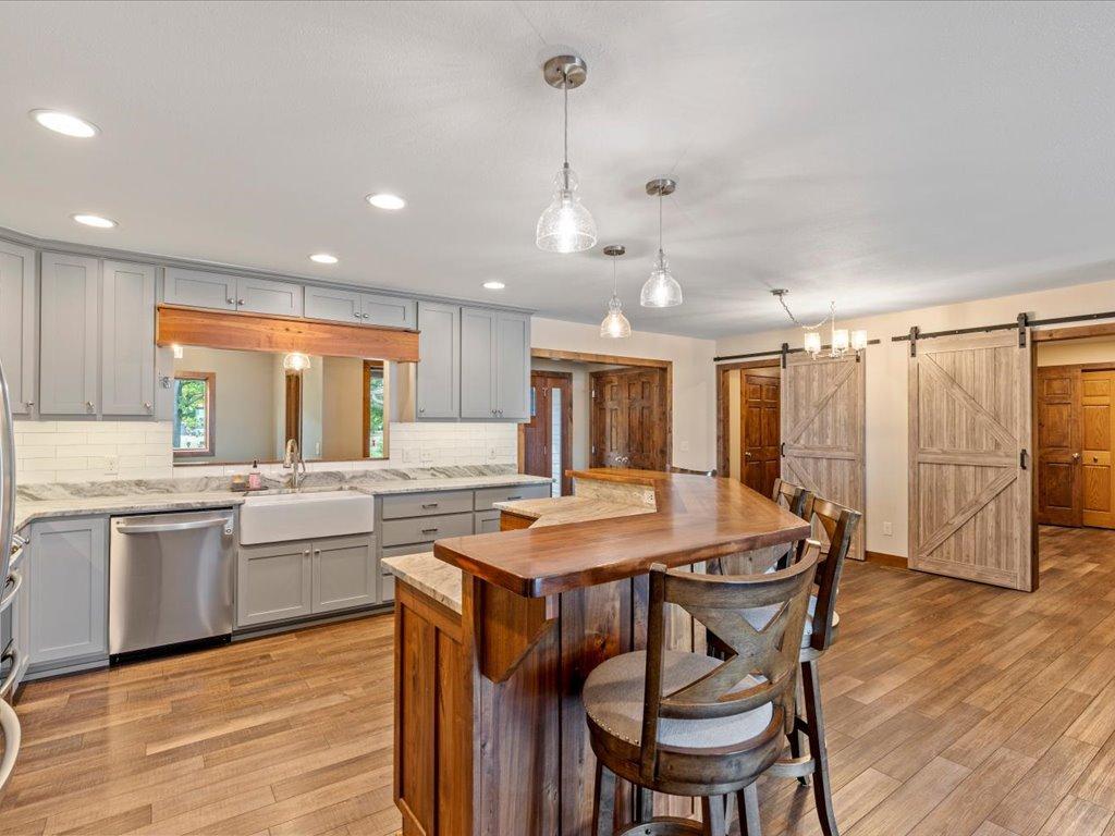 1967 single family home for sale at 13607 Maplewood Drive in Baxter, MN — 5 bed, 3 bath (photo 9 of 52)