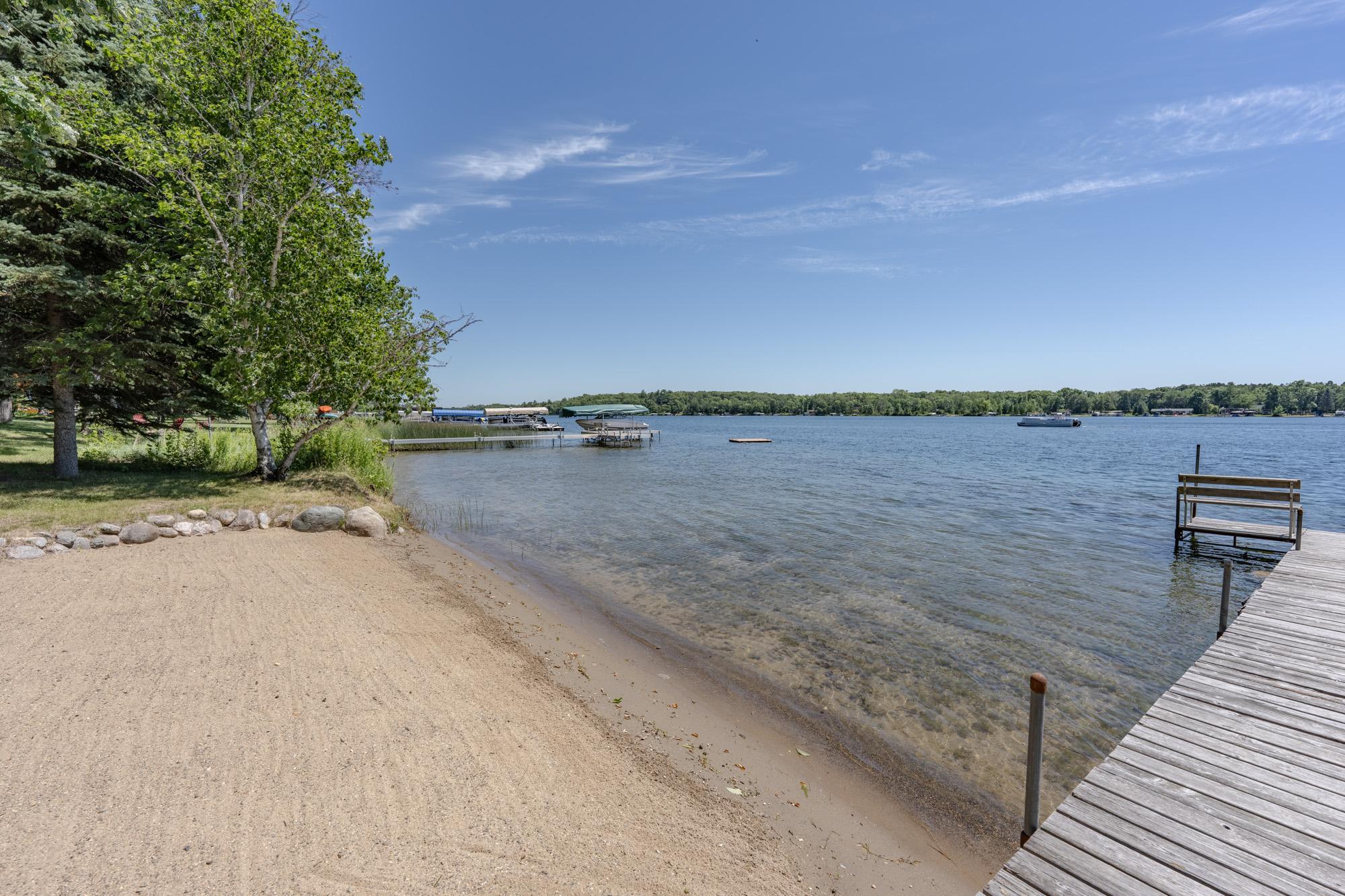 8811 Ossawinnamakee Road, Breezy Point MN 56472 - Photo 2 of 28