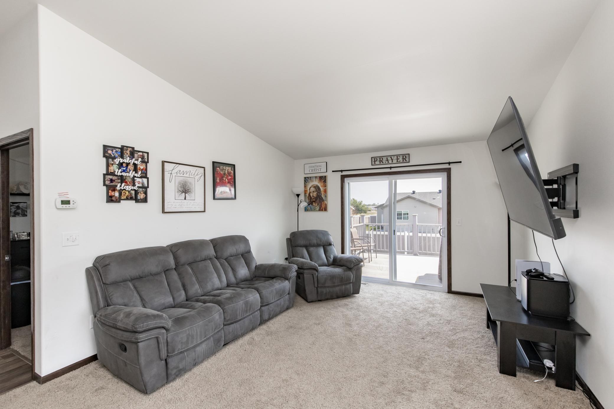 1305 5th Street NW, West Fargo ND 58078 - Photo 15 of 40