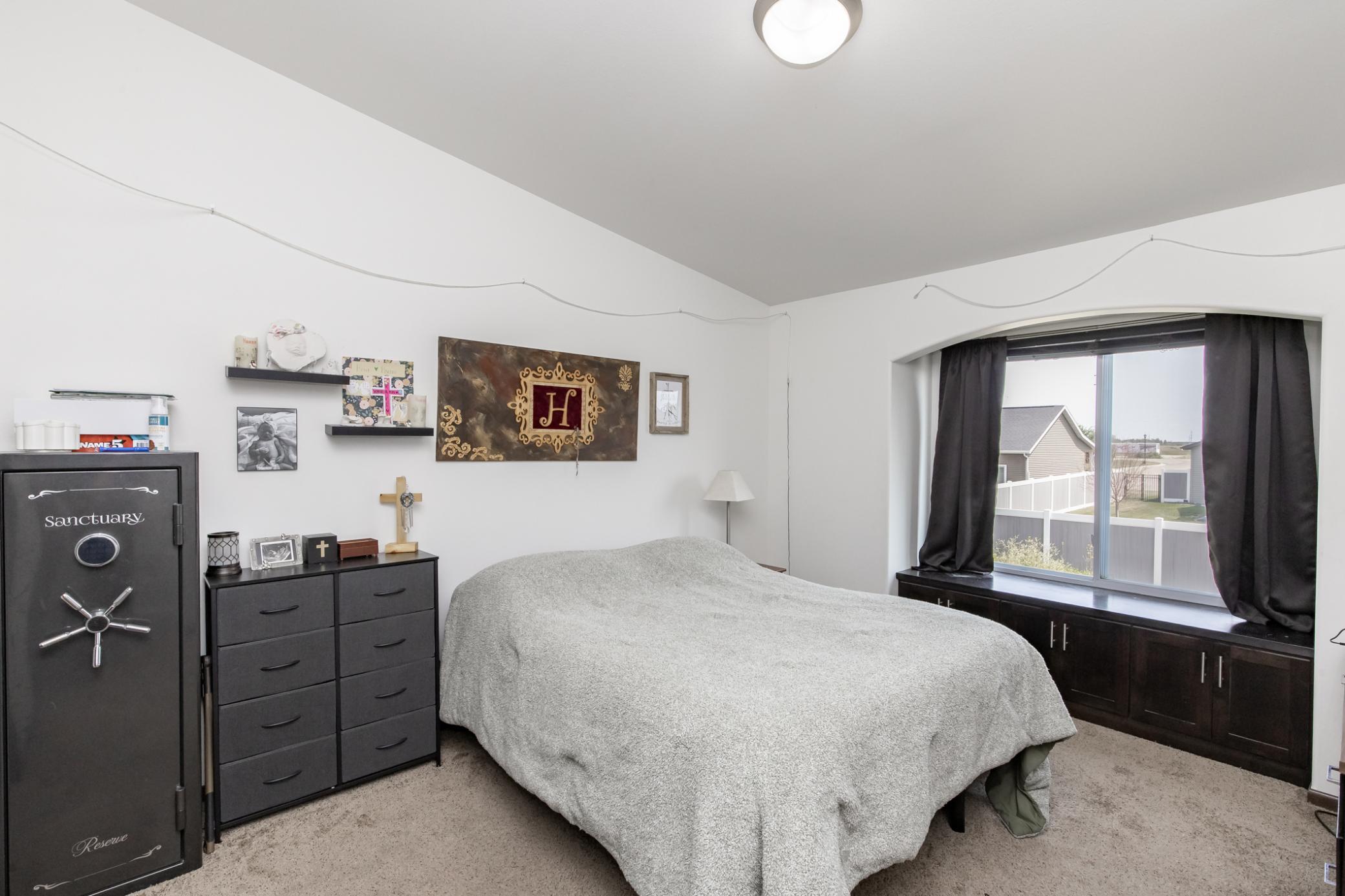 1305 5th Street NW, West Fargo ND 58078 - Photo 18 of 40