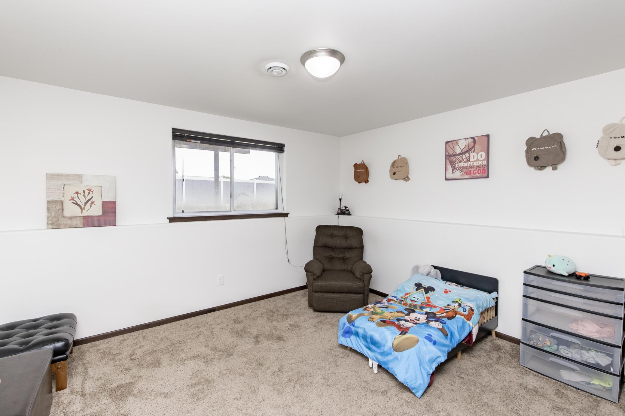 1305 5th Street NW, West Fargo ND 58078 - Photo 33 of 40