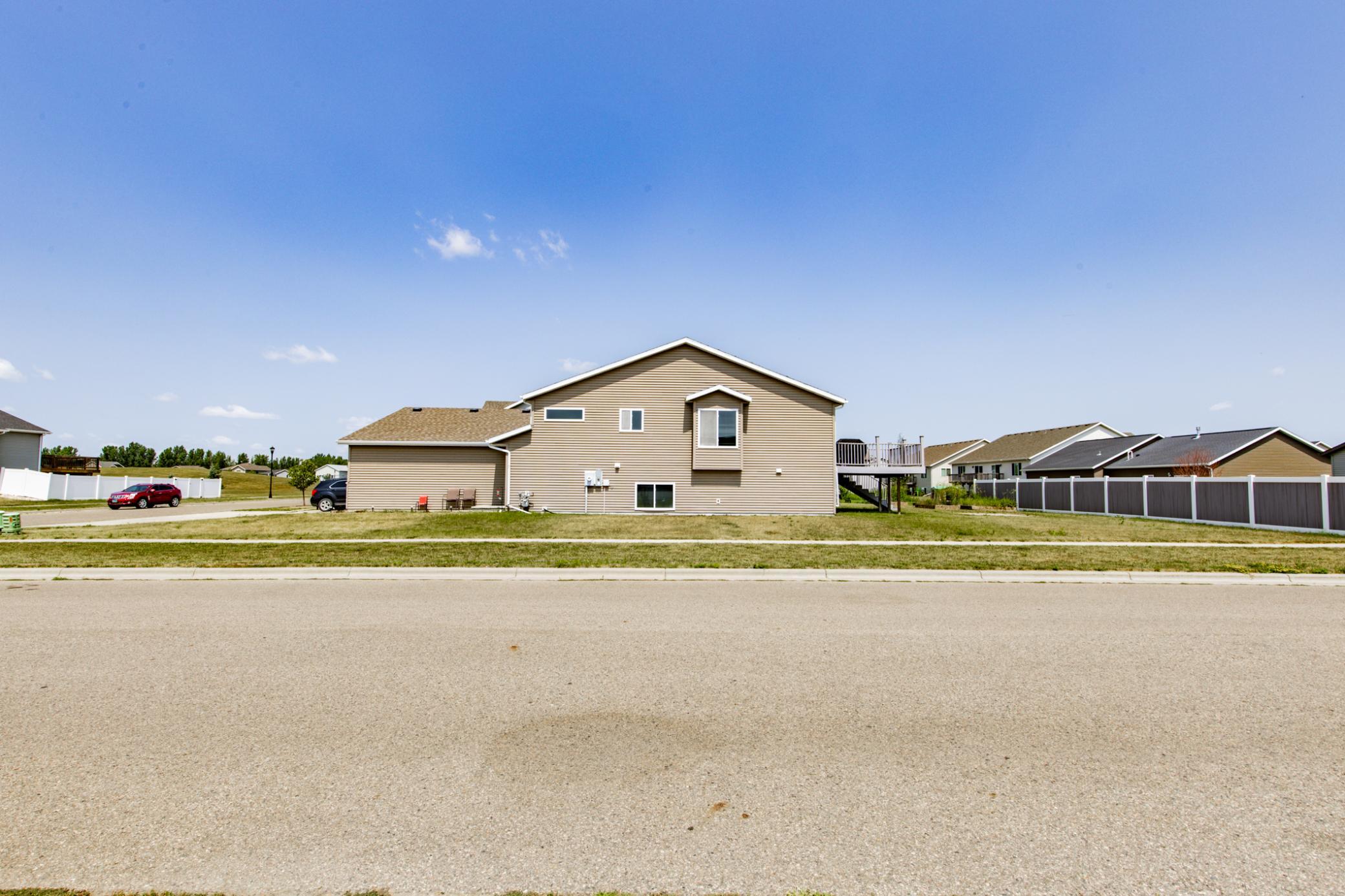 1305 5th Street NW, West Fargo ND 58078 - Photo 6 of 40