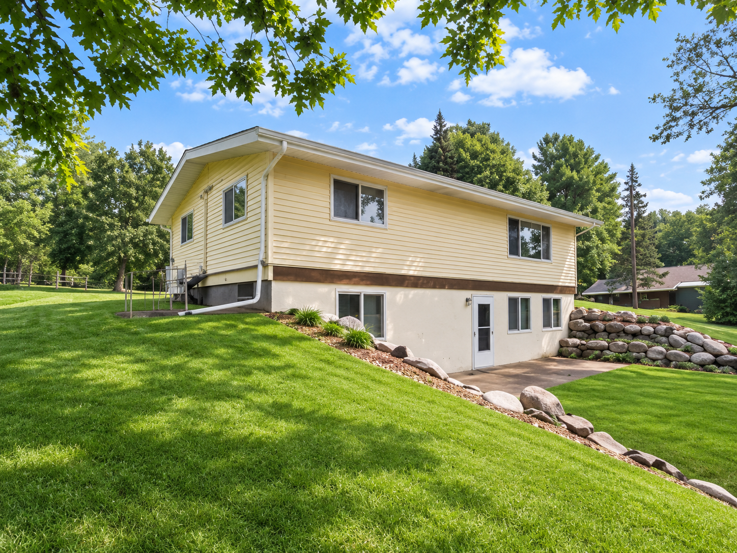 1980 single family home for sale at 32727 Nuthatch Avenue in Aitkin, MN — 3 bed, 2 bath (photo 38 of 45)