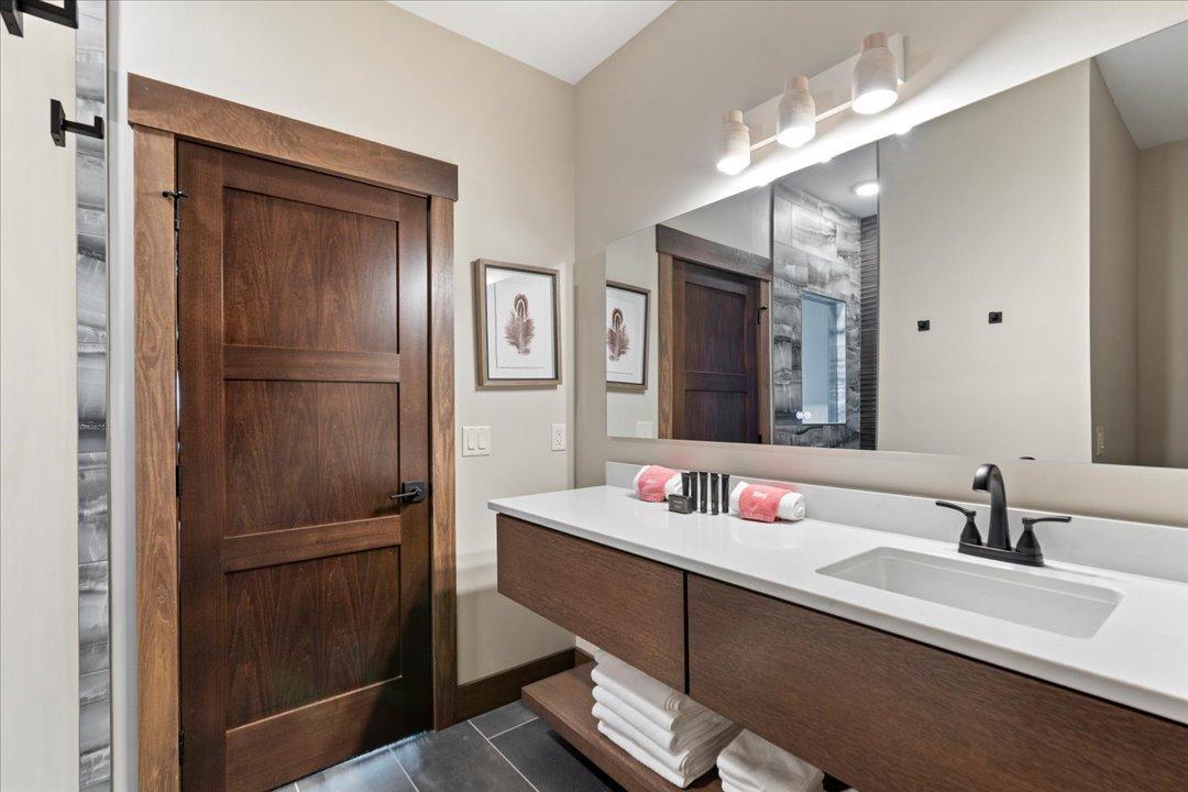 2026 single family home for sale at Cragun's Hillside #709 4bdrm Cronobeles Court in Brainerd, MN — 4 bed, 4 bath (photo 40 of 83)