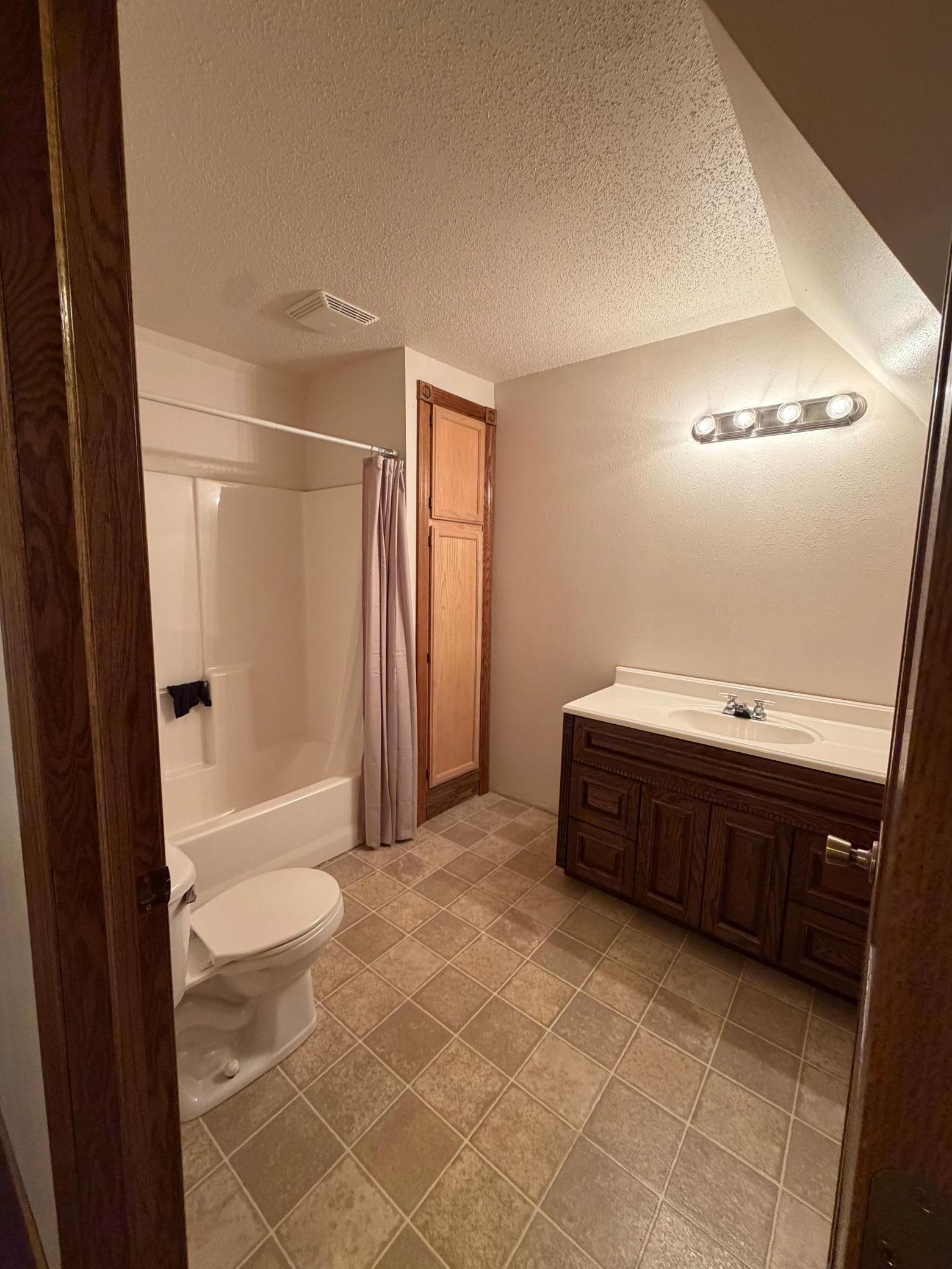 409 9th Street S, Fargo ND 58103 - Photo 15 of 15